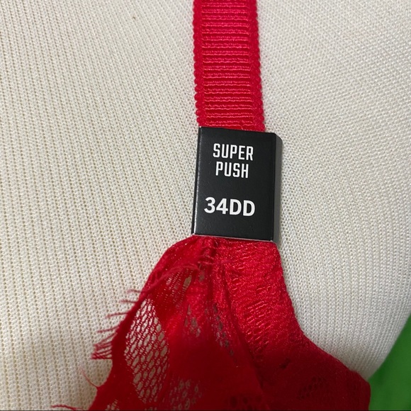 Victoria Secret super push bra - Picture 3 of 9